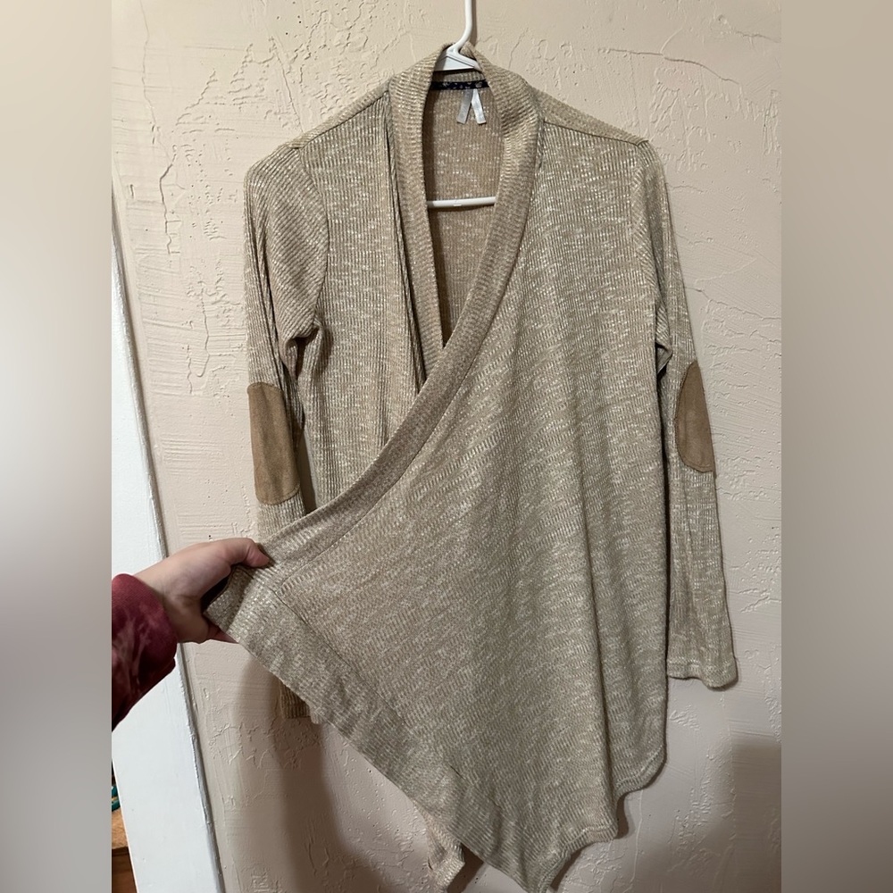 Size Small Cardigan - Picture 4 of 6